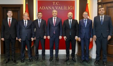 Vali Yavuz Sağlık Çalışanlarının Tıp Bayramı’nı Kutladı