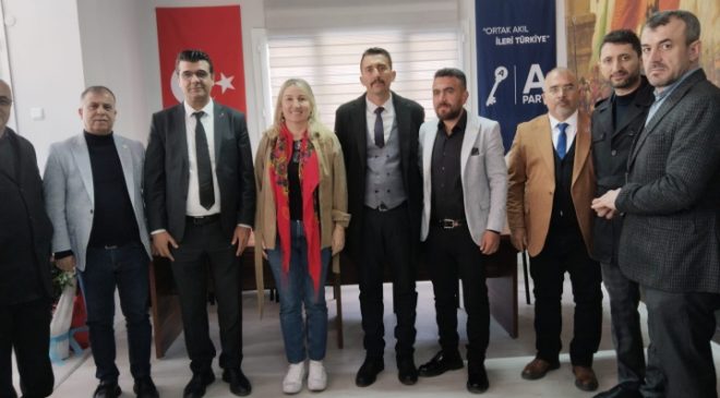 Anahtar Parti Feke’de Kongre Heyecanı