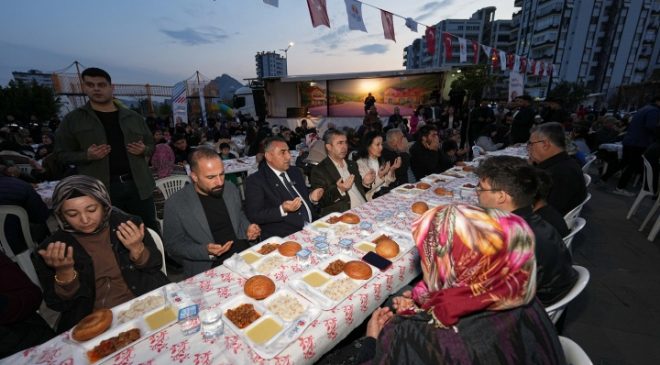 Kozan’da Ramazan Coşkusu! Binlerce Vatandaş Aynı Sofrada