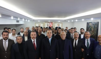 Ömer Çelik’ten Ülkü Ocakları’na Ziyaret