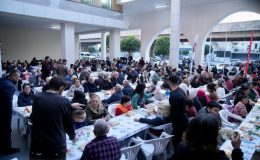 Seyhan Belediyesi’nden Örnek İftar: Herkes Aynı Sofrada