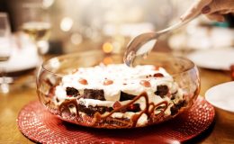 Uzmandan Bayramda Tatlı Uyarısı: “Azı Karar, Çoğu Zarar!”