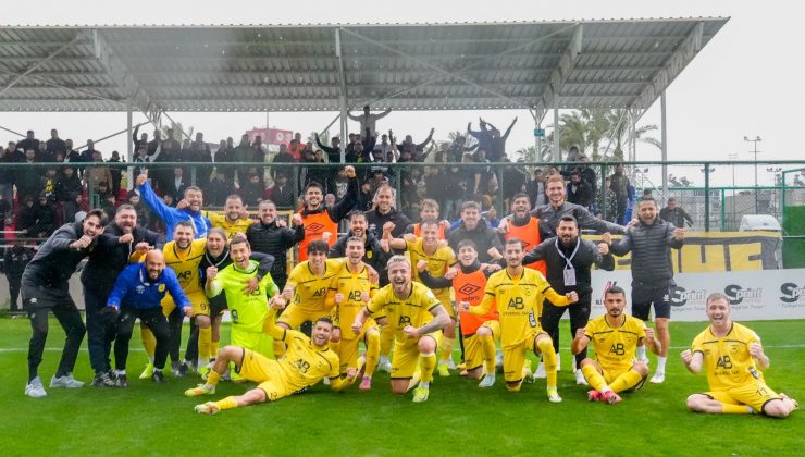 Yerel destek sıfır, başarı zirvede: Adana 01 FK fırtınası