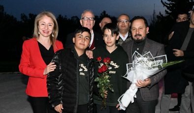 Başkan Uludağ Öğrencilerle Aynı Sofrada