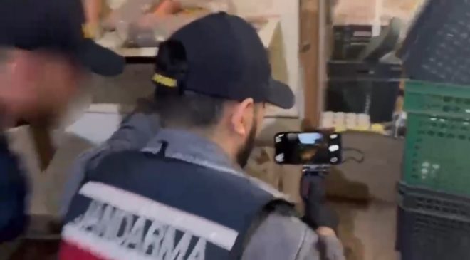 Yüreğir’de Skandal! Tekel Bayi İçinde Gizli Kaçak Depo