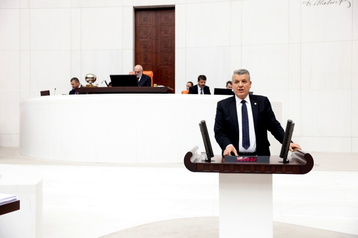 Barut:Her kriz ülkemizi ve çiftçimizi vuruyor