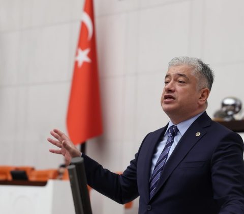 Kısacık: Devlet Malını Satarak Ancak Günü Kurtarırsınız