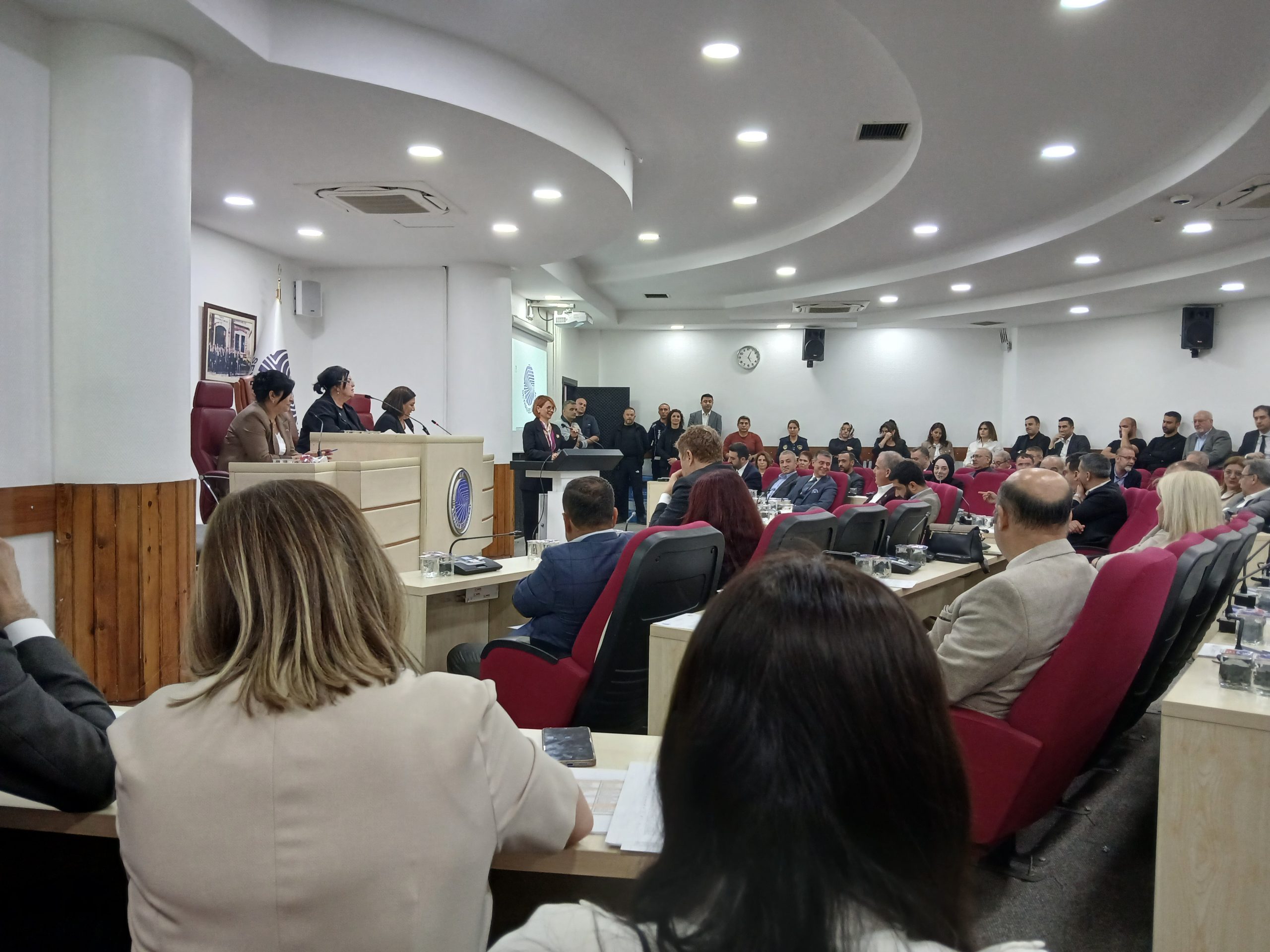 CHP’li Atikaslan Seyhan Meclisi’nde konuştu