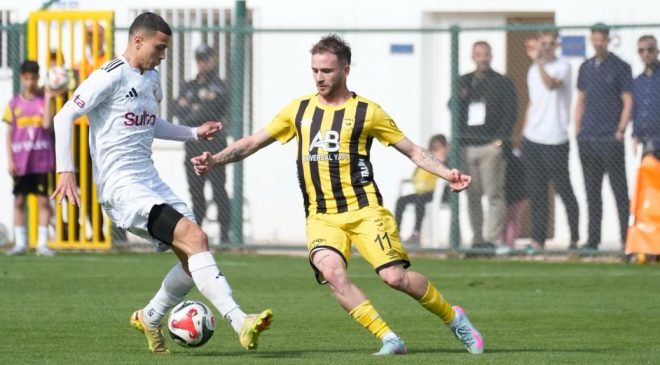 Adana 01 FK, İnegölspor engelini rahat geçti