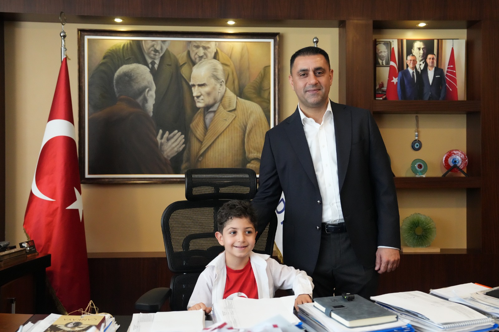 Geleceğin başkanları makamda! Çukurova’da 23 Nisan coşkusu