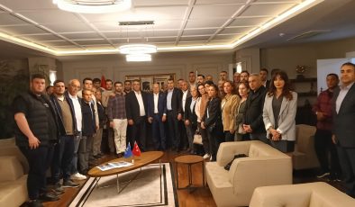 Yüreğir’de siyasi dayanışma zirvesi! CHP’den Demirçalı’ya tam destek