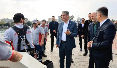 Taşköprü Işıklandı! Adana’nın Tarihi Simgesi Geceye Damga Vuruyor