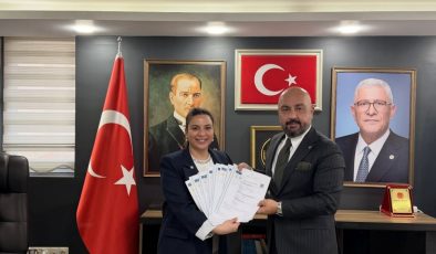 Adana Zirvede! İYİ Parti Kadın Üyede Türkiye Birincisi