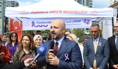 Adana’da Kanser Farkındalığı İçin Mor Balonlar Gökyüzüne Bırakıldı