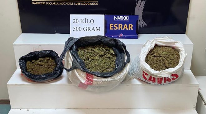Adana’da narkotik darbe! 20 kilodan fazla esrar ele geçirildi